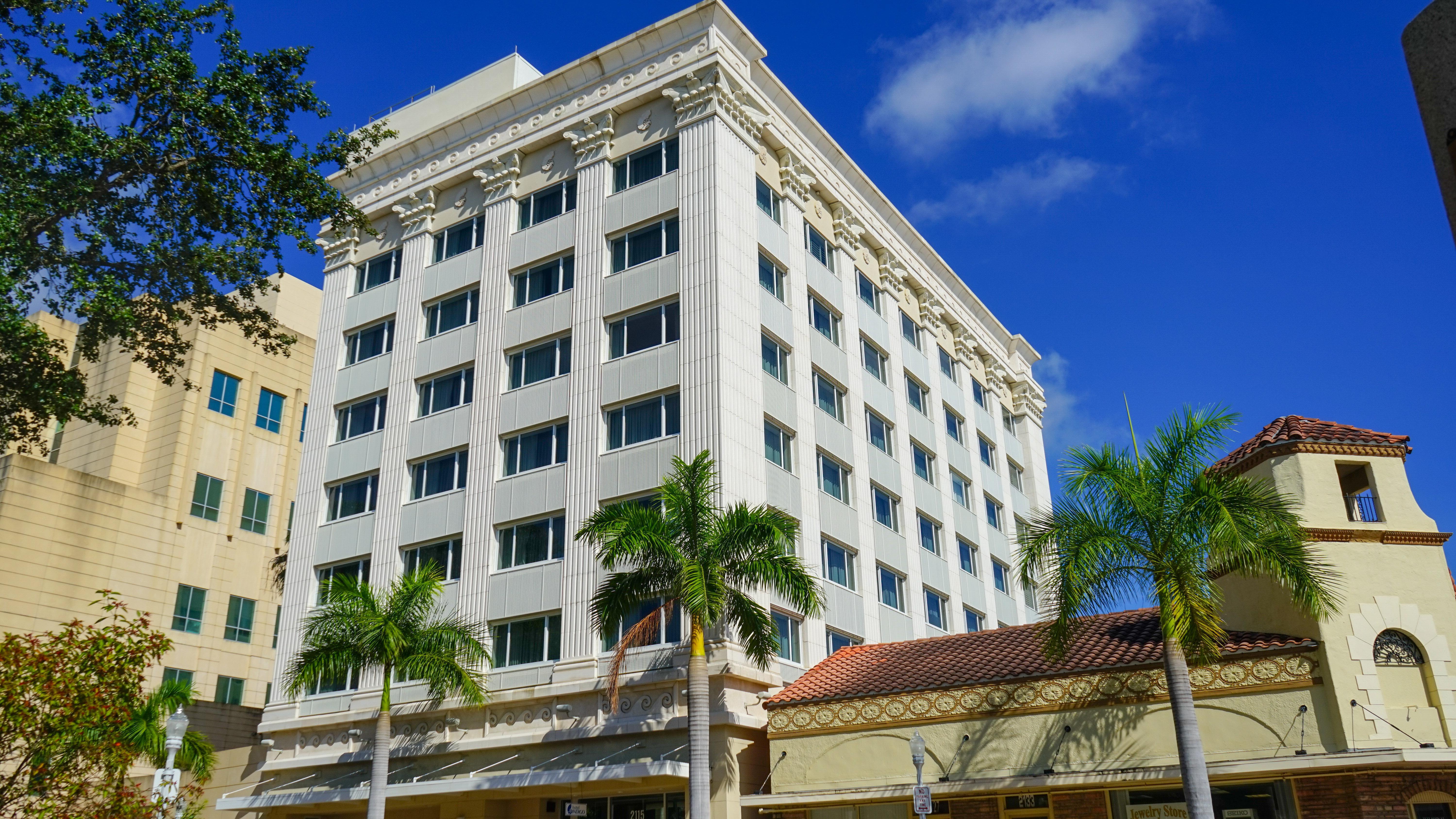 The Banyan Hotel Fort Myers, Tapestry Collection By Hilton Exterior photo
